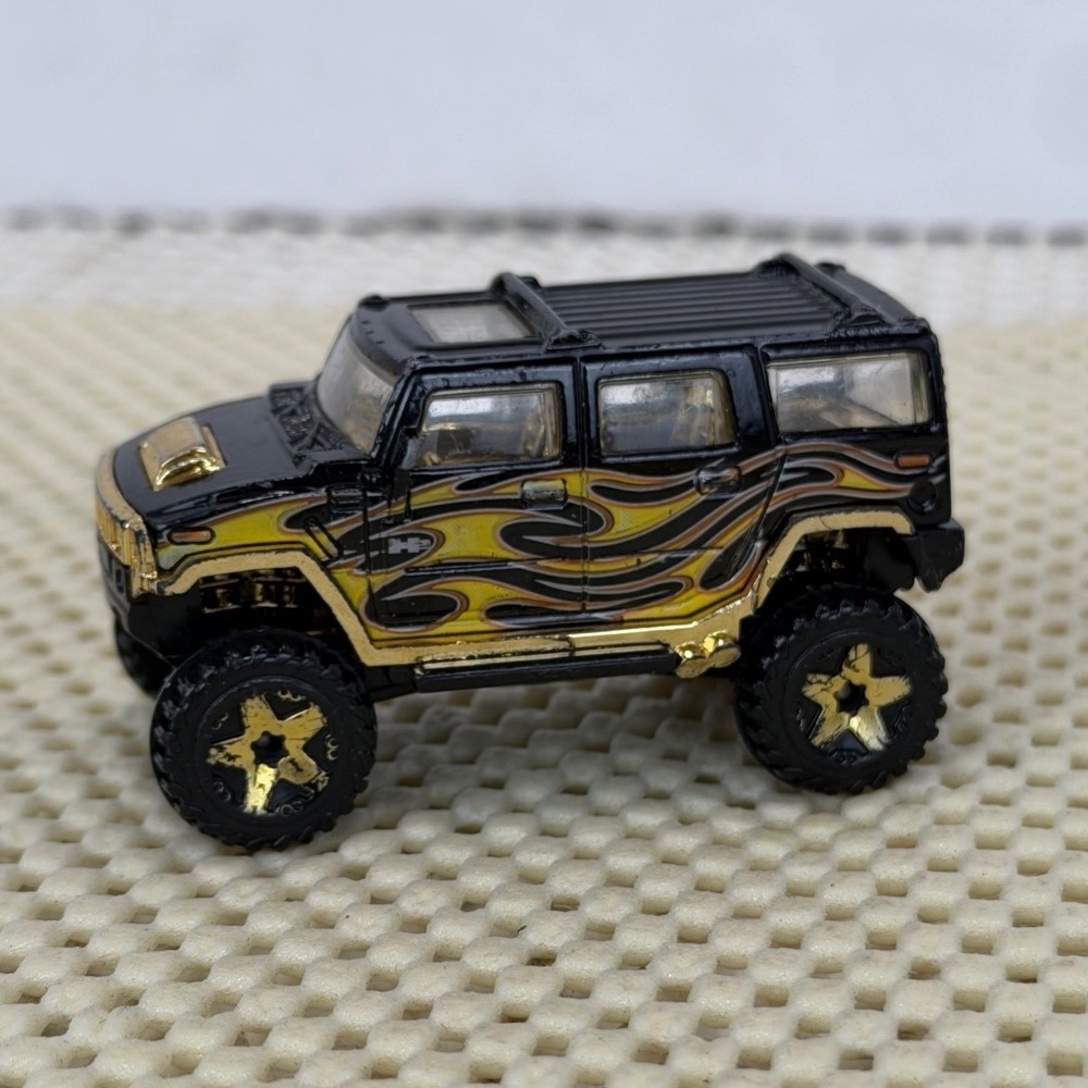 Hot Wheels Hummer H2 Lifted Off-Road Truck Black Gold Flame Graphics Diecast EUC